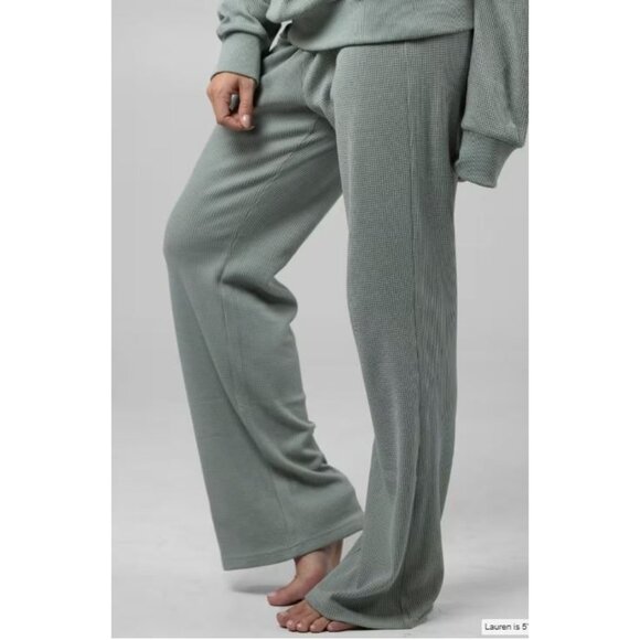 Comfrt Pants - Comfrt Waffle Lounge Relaxed Sweatpants Women Size Medium NWT Loungewear Sage